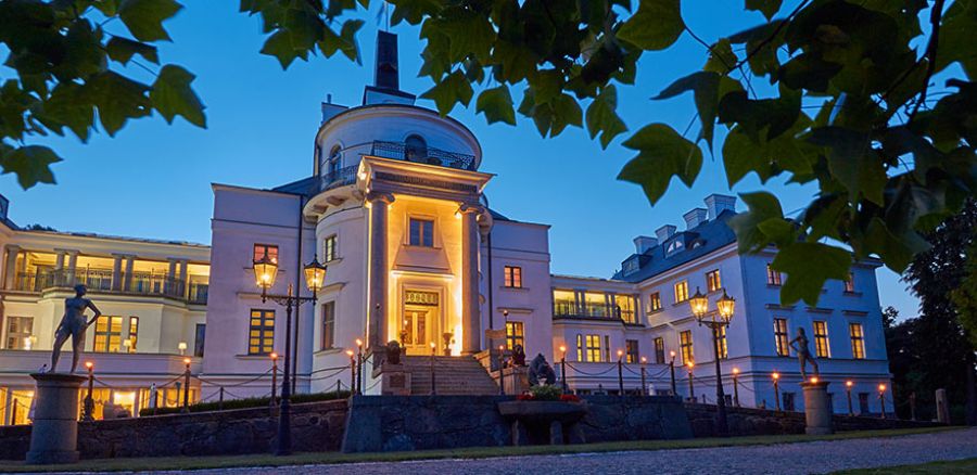 Schlosshotel Burg Schlitz bei Nacht